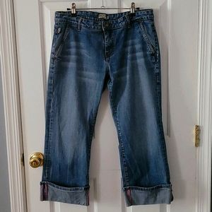 Max studio mid rise capri jeans size 14